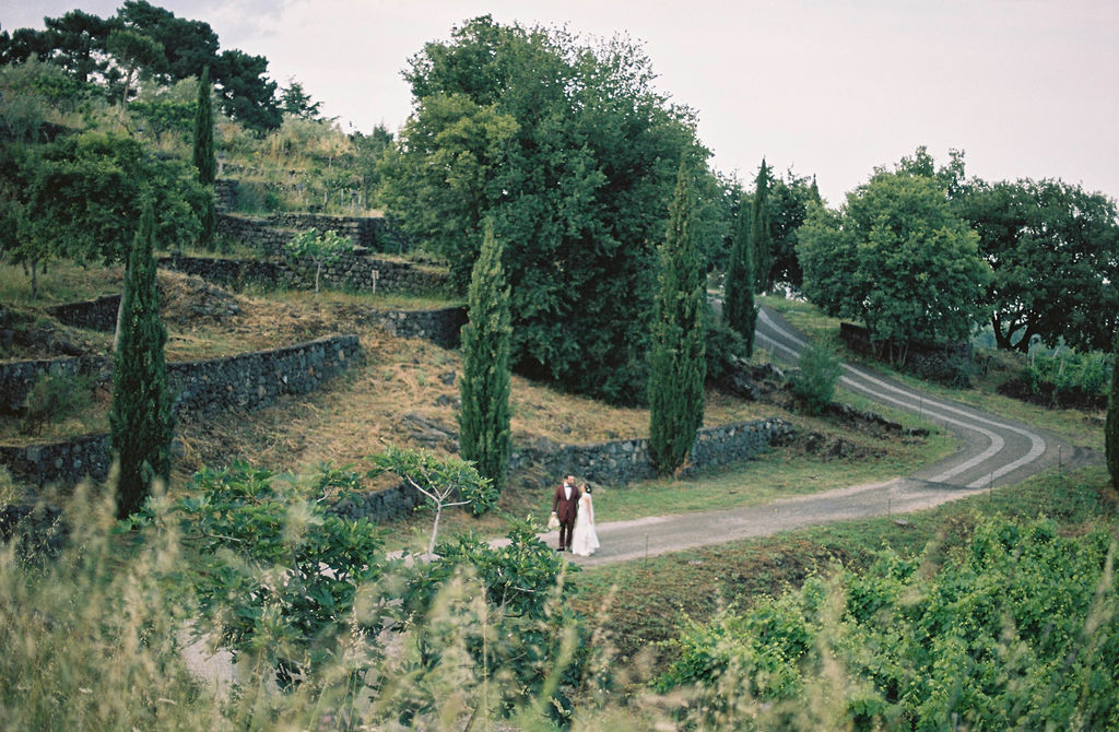 Planning a wedding in Sicily with an experienced Sicily wedding photographer leads to these beautiful outdoor portraits. 